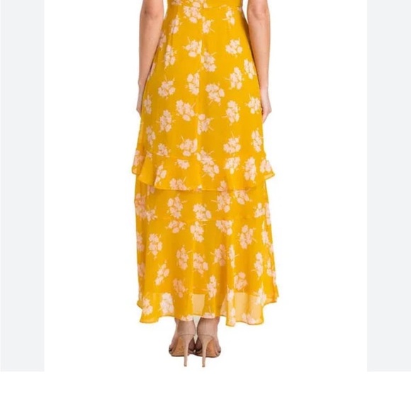 Yellow Floral Maxi Dress with Sleeves - Picture 3 of 3